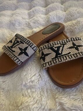 Louis Vuitton 8.5/39 Tan Leather Slide Sandals with Beige Black Woven Strap GUC